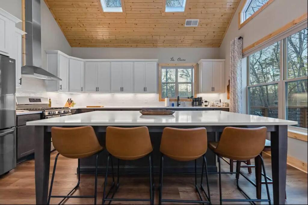 Peaceful Modern Chalet In Эллиджей Экстерьер фото